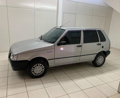 FIAT UNO 1.0 MPI MILLE FIRE 8V FLEX 4P MANUAL FIAT UNO 1.0 MPI MILLE FIRE 8V FLEX 4P MANUAL